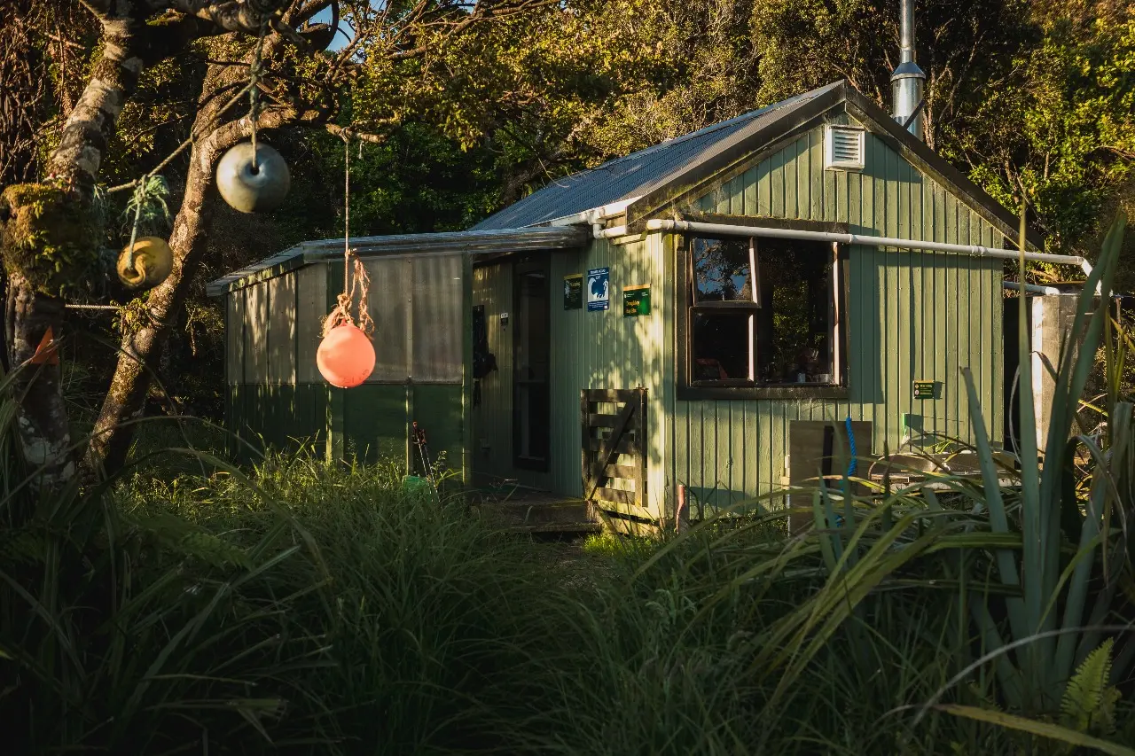 Doughboy Bay Hut visitor photo 1