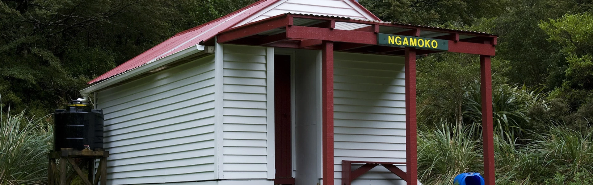 Ngamoko Hut.MWTW.Jonathan Astin