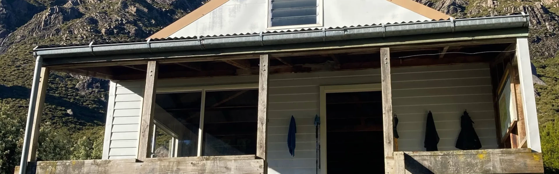 Pinnacles Hut.CAN.Rebekah Wilson