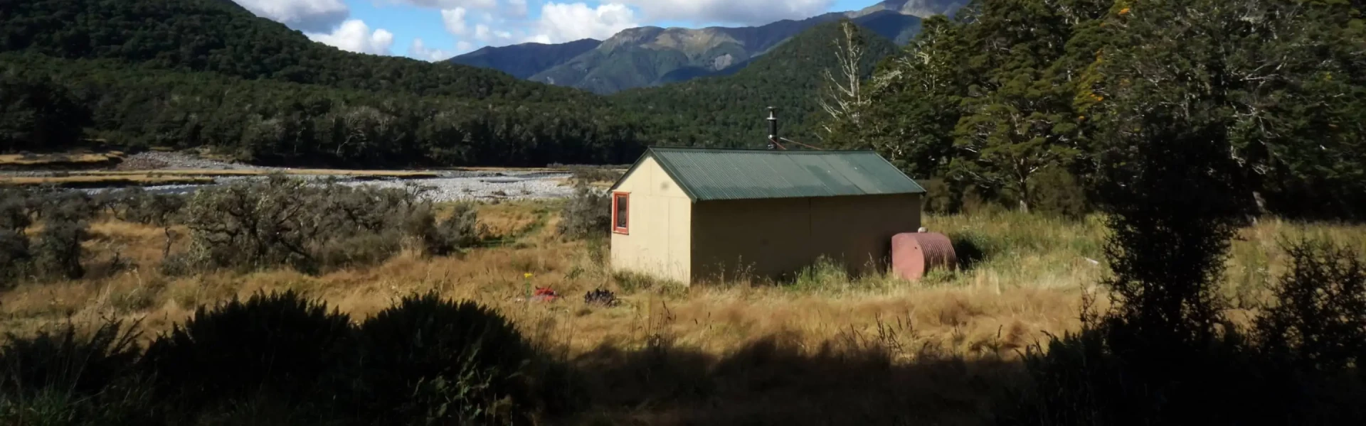 St Jacobs Hut.CAN.Hugh van Noorden
