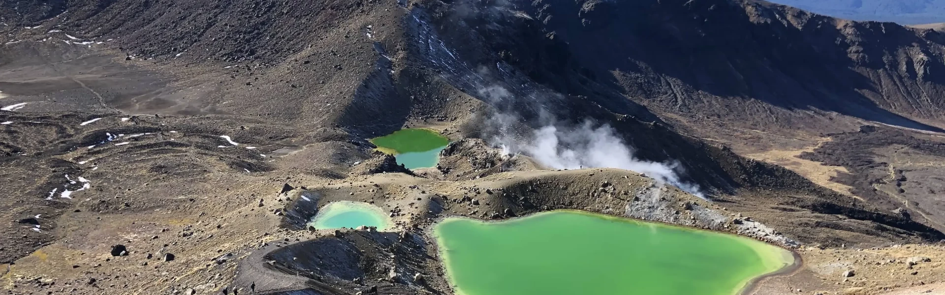 Tongariro alpine cheap crossing november