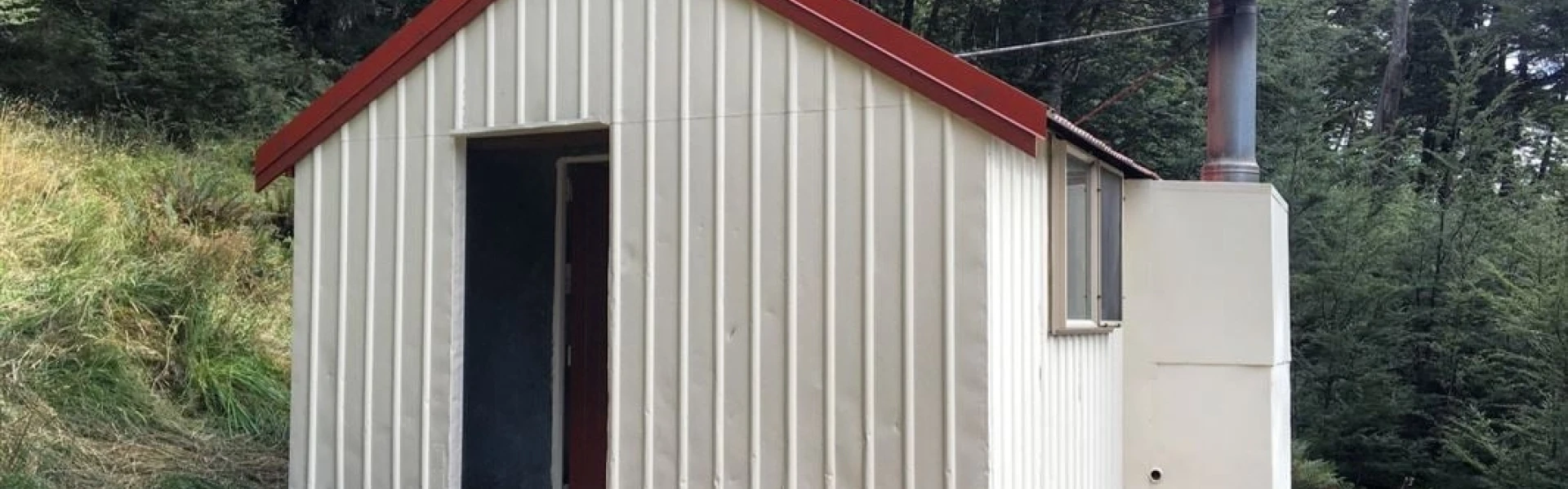 monument hut front 1920