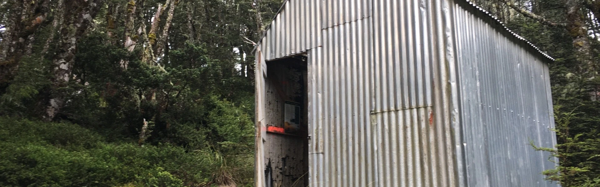 Lagoon Saddle Hut