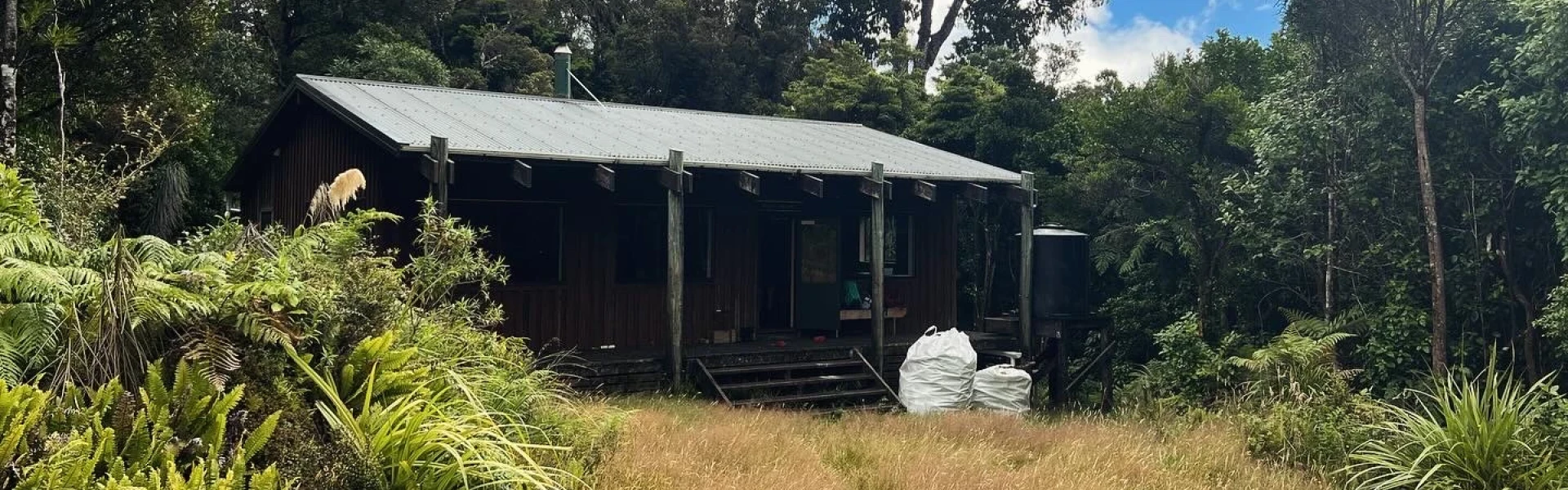 Waiaua Gorge Hut