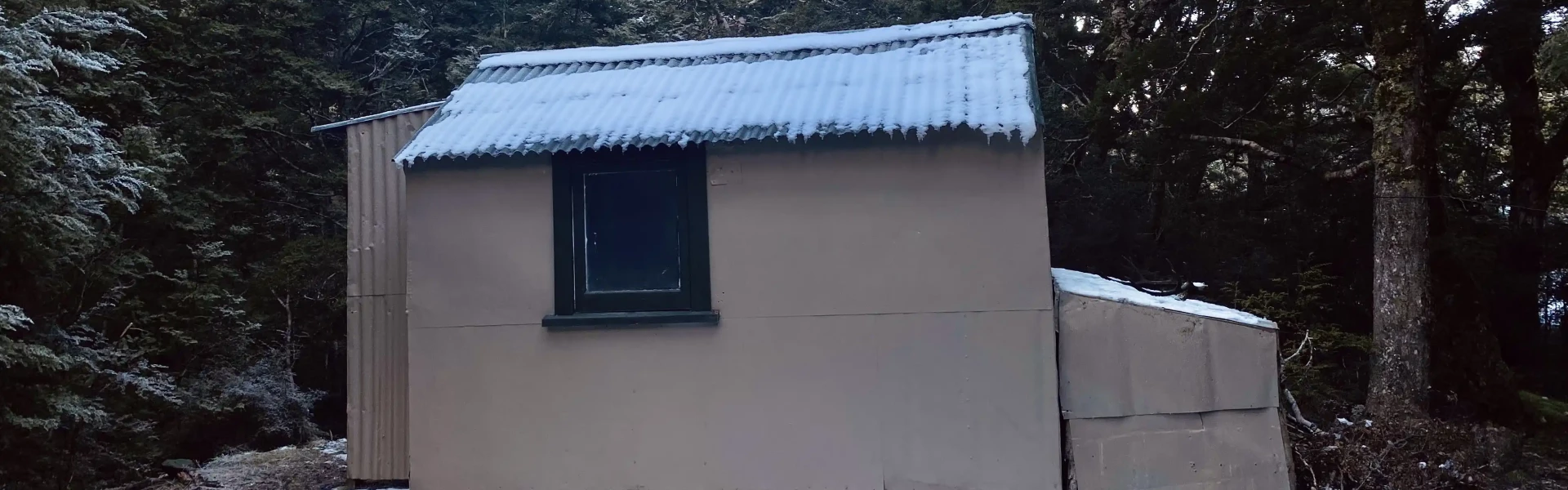 Aparima Forks Hut